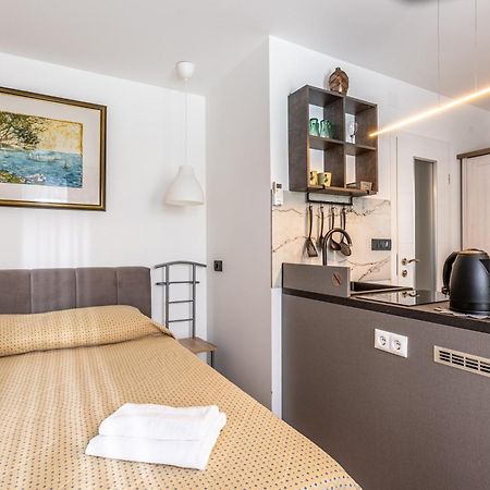 Inn The Center Zagreb Studio Apartment Exterior foto